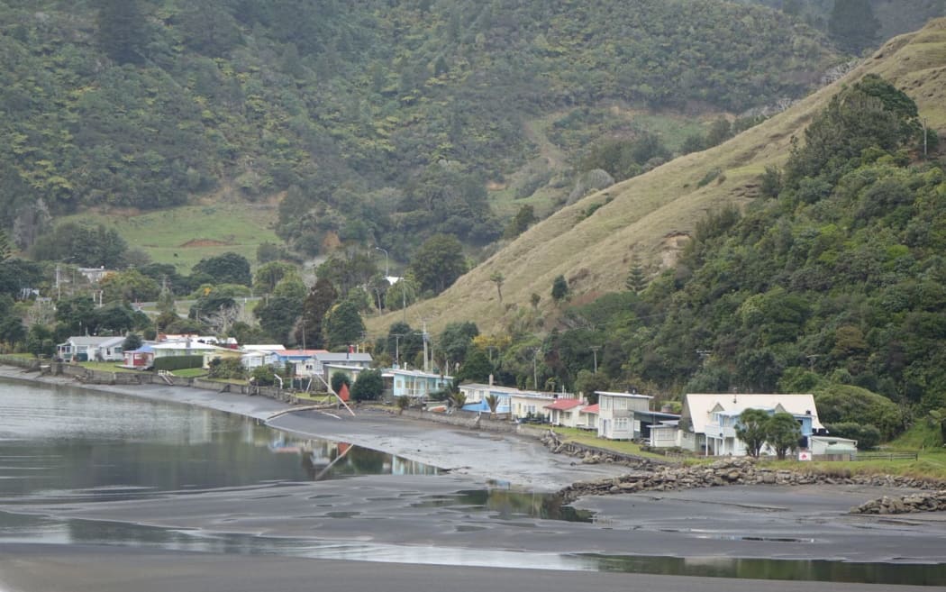 Baches at Tongaporutu