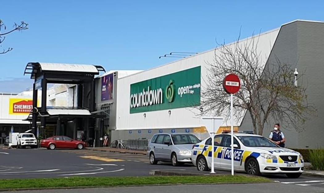 Scene outside Countdown LynnMall on Sunday 5 Sep - two days after terrorist attack