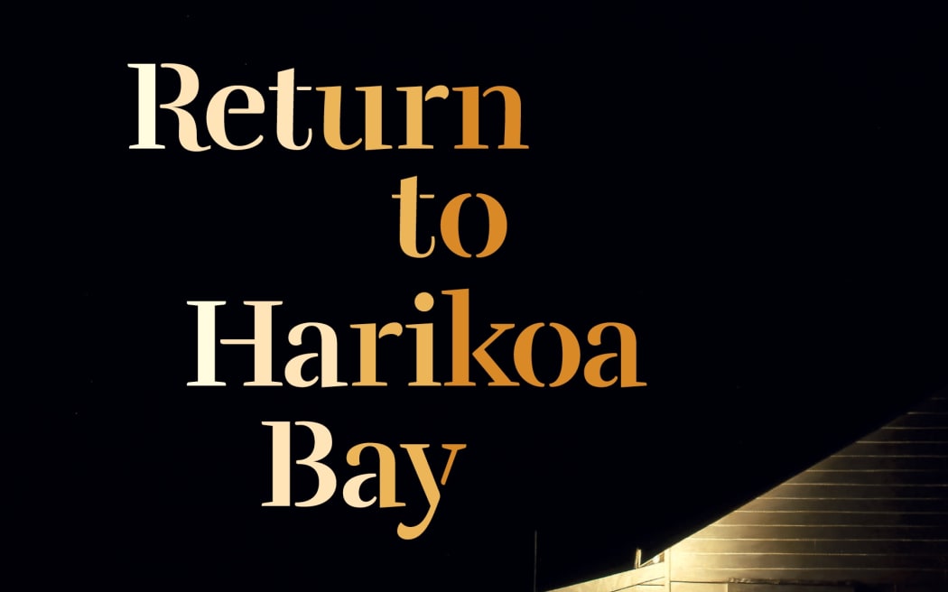 Book cover for Return to Harikoa Bay by Owen Marshall