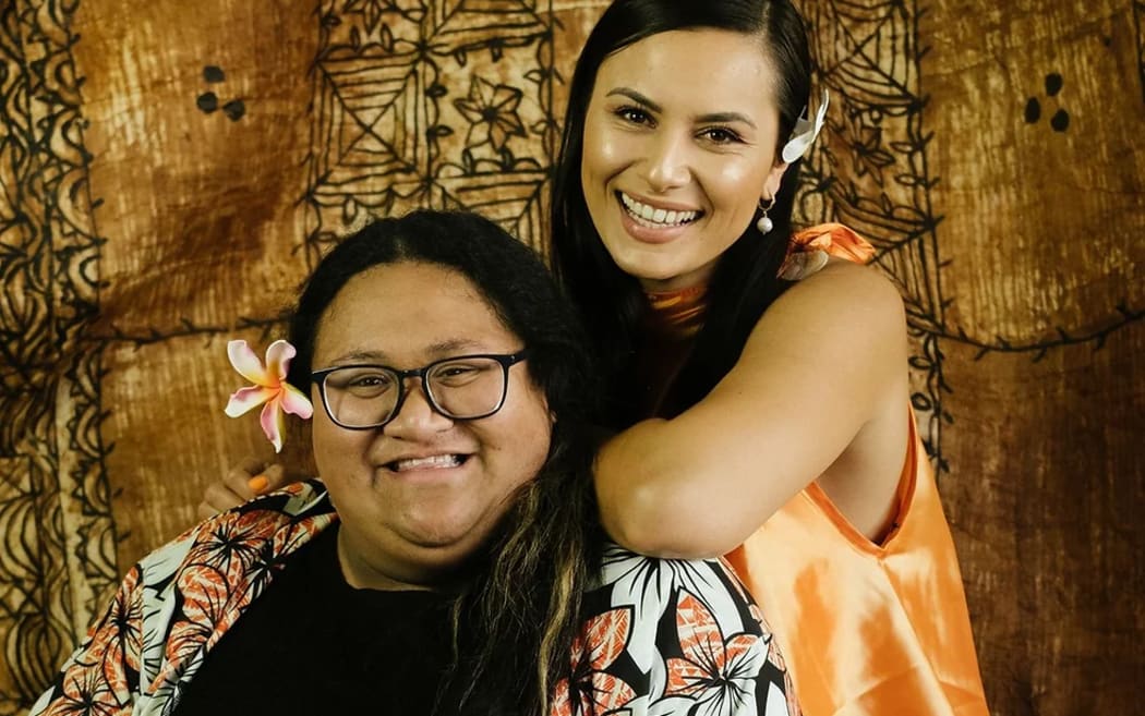 Fibre Fale:  Namulau’ulu Nu’uali’i Eteroa Lafaele (left) and Julia Arnott-Neenee (right).