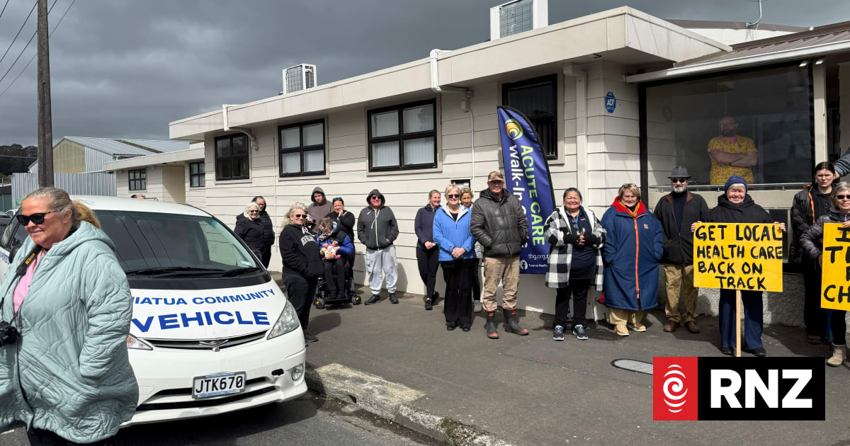 Health NZ reviewing clinics owned by Tararua Health Group after six staff resign in Pahīatua