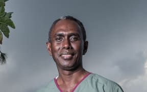 Dr Mundi Qalo