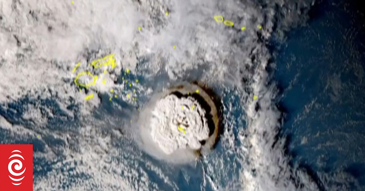 Hunga Tonga Eruption Triggered Massive Natural Methane Destruction in Atmosphere