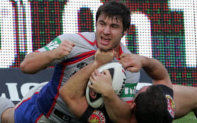 James McManus scores a try against the Warriors 2008.