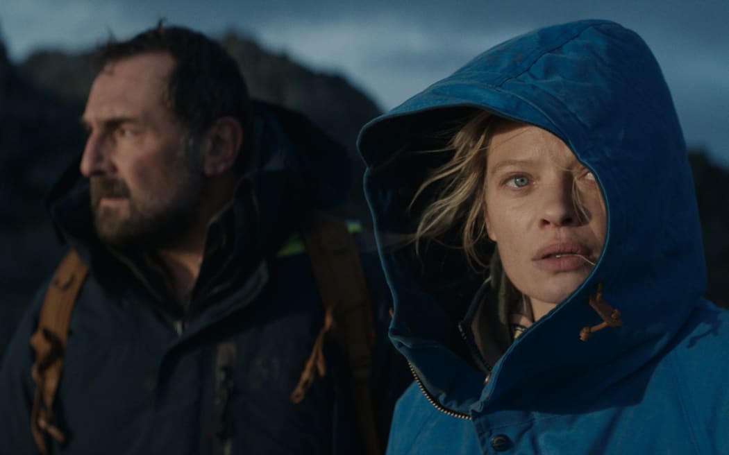 Ben (Gilles Lellouche) and Laura (Mélanie Thierry) in 'Suddenly' (2024), directed by Thomas Bidegain. It's an adaptation from the novel Soudain, seuls by French author and sailor Isabelle Autissier.