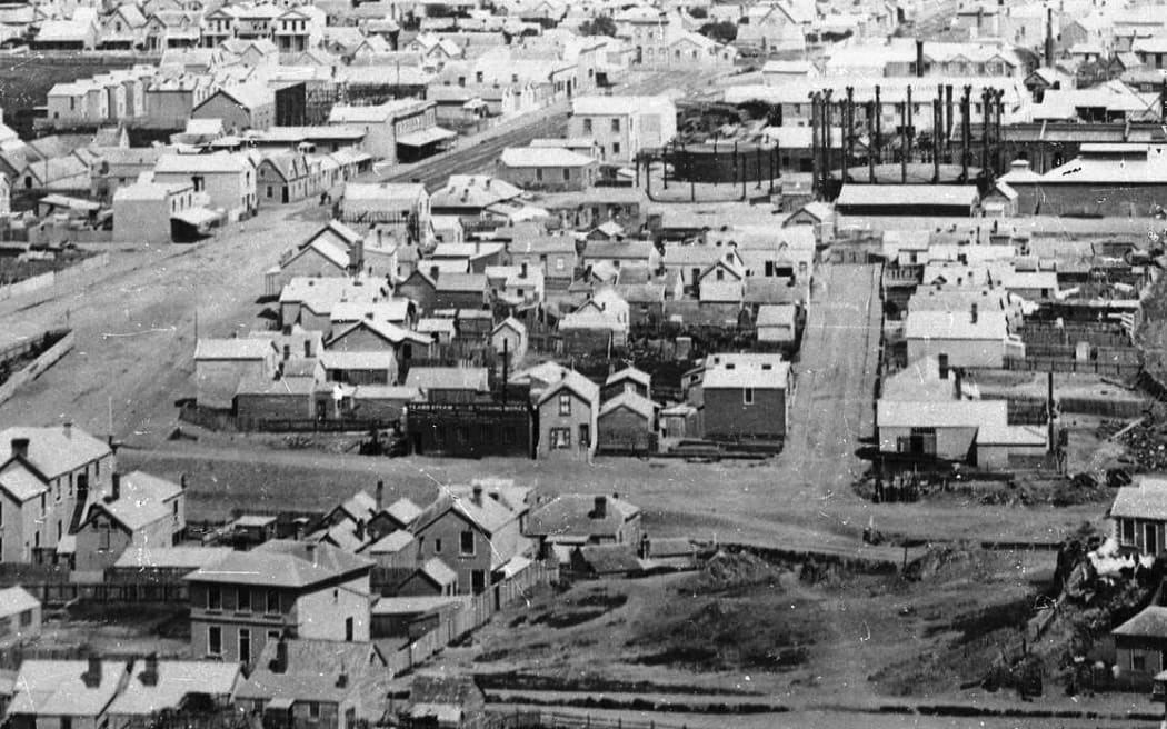 Courtenay_Place,_Wellington,_New_Zealand_circa_1878