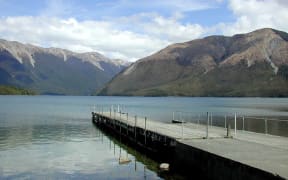lake rotoiti