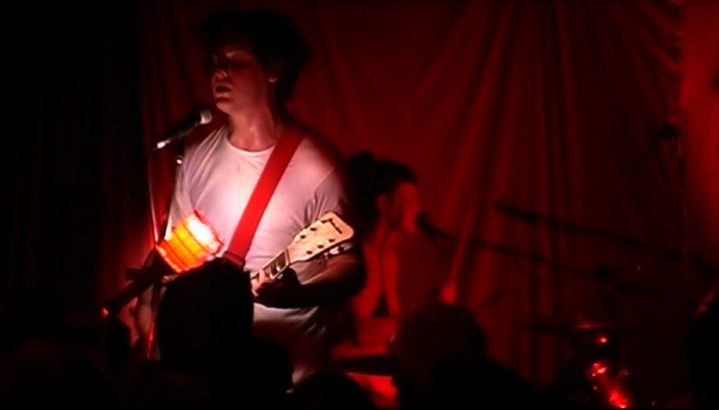 White Stripes live in NZ 2000