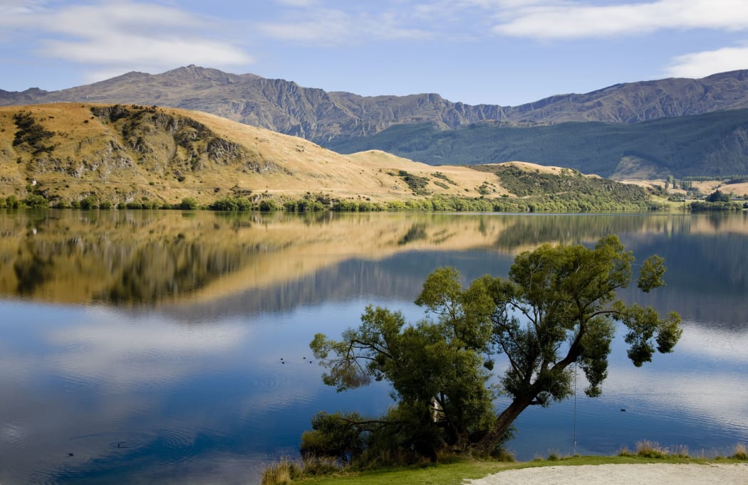 Swimmers are being told to avoid Lake Hayes.