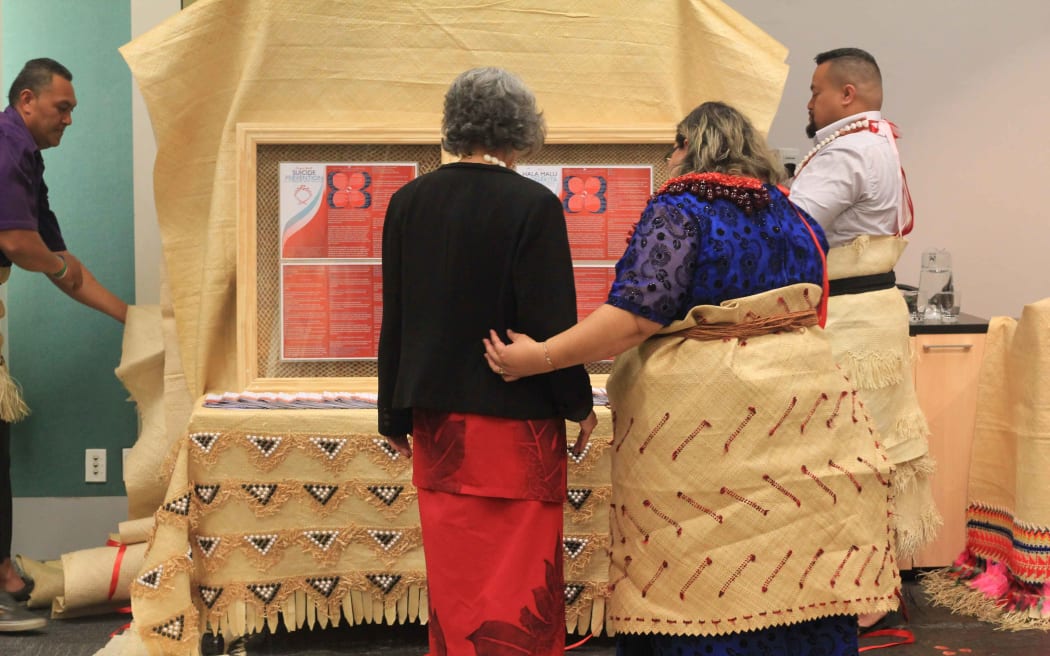 Tagaloatele Profesor Peggy Fairbairn-Dunlop and ‘Aulola Fuka-Lino officially launching Heilala Malu.