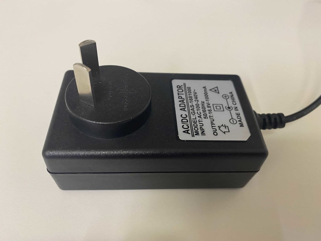 The charger on the Myomend massage gun was non-compliant