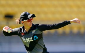 White Fern's Amy Satterthwaite.  Whiteferns v England womens, International T20 cricket. Sky Stadium, Wellington New Zealand, Friday 05 March 2021. Copyright photo: John Cowpland / www.photosport.nz