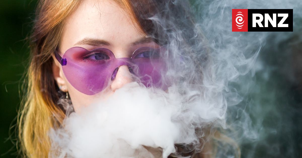 Sensors used to catch school students vaping in the toilet - Vimarsana News