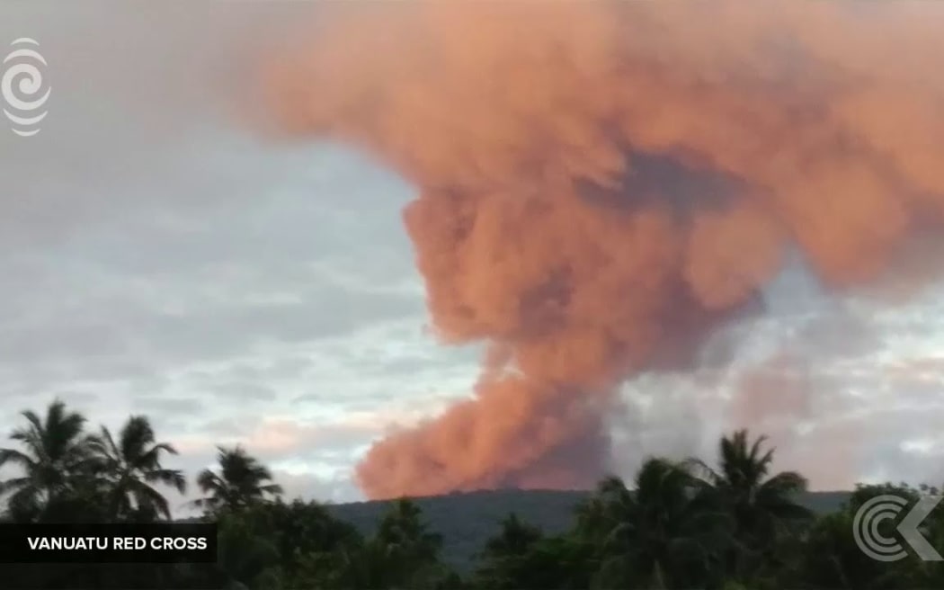 Complete exodus ordered on Vanuatu island Ambae