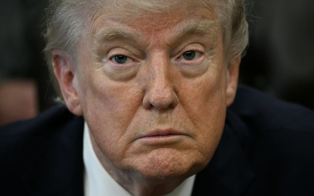 Trump Signals Iran Ceasefire Extension “Highly Unlikely” as Deadline Nears