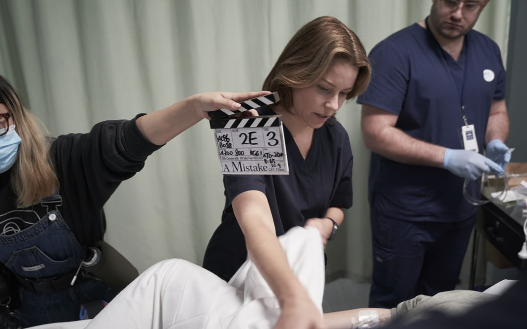 Elizabeth Banks filming day 27 of A Mistake directed by Christine Jeffs