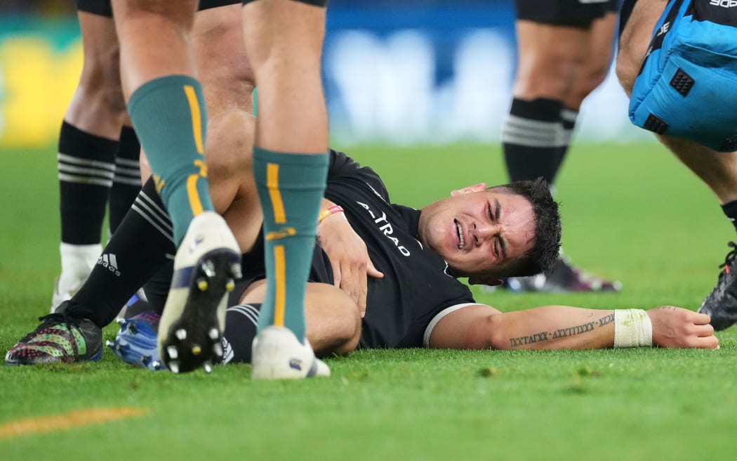 Quinn Tupaea of New Zealand leaves the field injured during the Australian Wallabies v New Zealand All Blacks Bledisloe Cup rugby test match at Marvel Stadium, Melbourne, 2022.