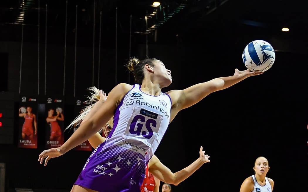 Maia Wilson of the Stars with Jane Watson of the Tactix