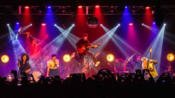 Bret McKenzie has announced the Freak Out City New Zealand tour.