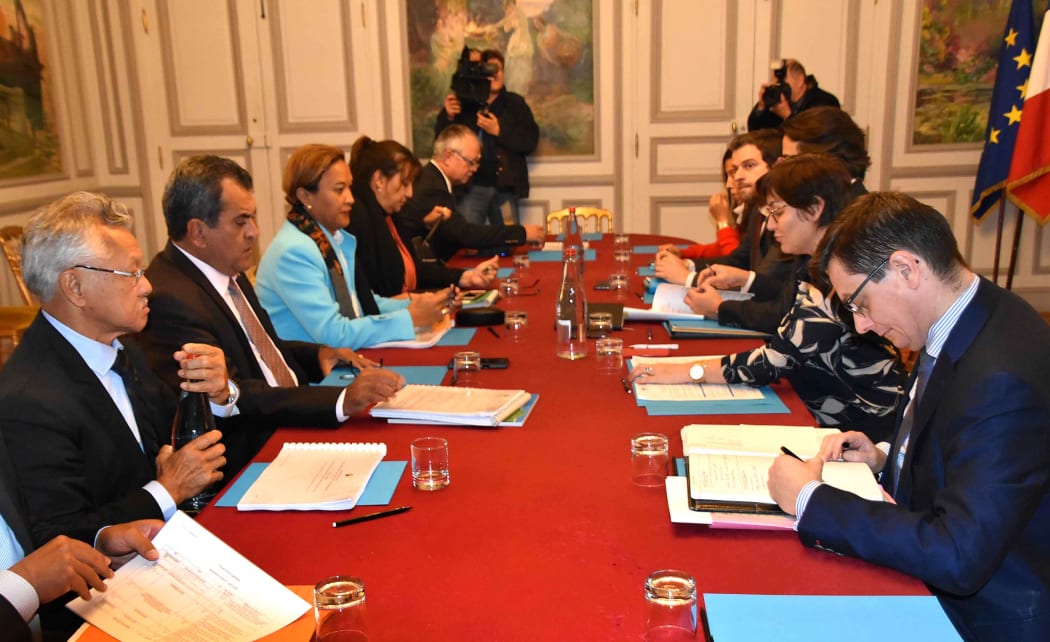Talks in Paris between a delegation from French Polynesia and the French overseas minister Annick Girardin.