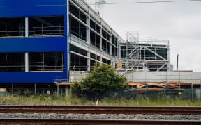 The iconic blue walls in the Ikea building in Sylvia Park started being installed in November 2024. The new store will be three levels with a ground-level car park on the first floor and will feature a Swedish restaurant and food market, as well as two full-scale houses as part of its showroom.