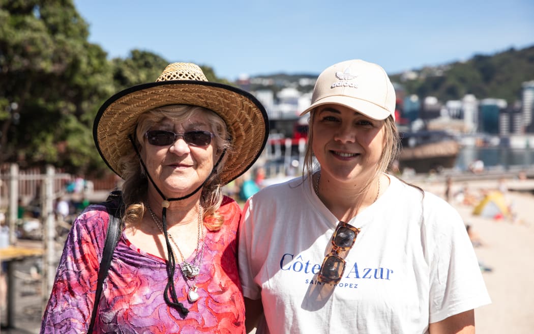 Jenny and Sam enjoying the weather at Oriental Parade