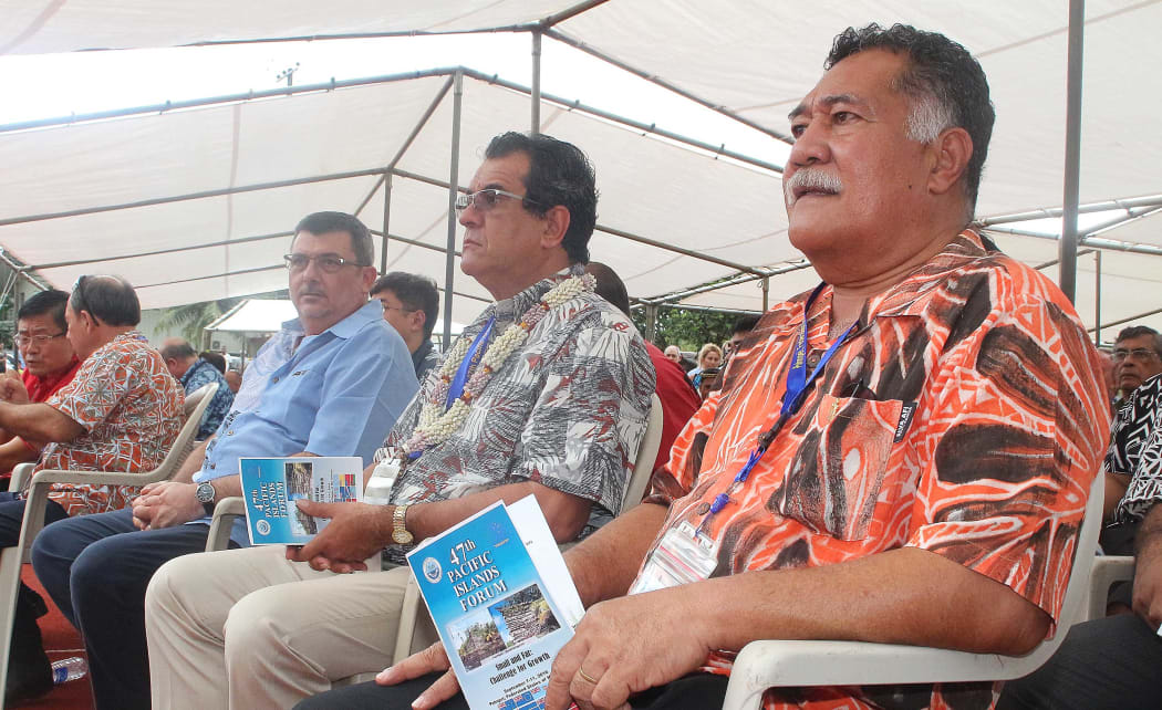 The president of French Polynesia, Edouard Fritch (centre) with the president of New Caledonia, Philippe Germain (left) and the ulu of Tokelau, Afega Gaualofa (right).