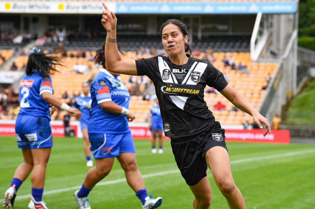Karli Hansen scores for the Kiwi Ferns against Fetū Samoa