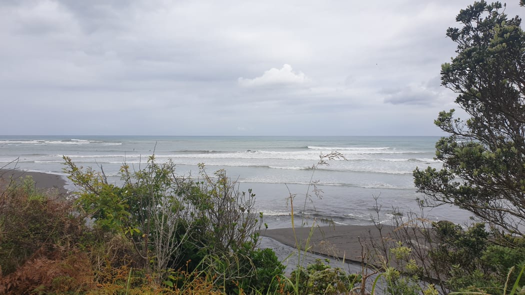 A view of the surf from Hauranga pā hill.