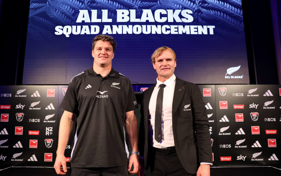 Newly named All Blacks captain Scott Barrett and All Blacks head coach Scott Robertson.