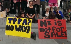 Export New Zealand wants political parties to take a bi-partisan approach to free trade.