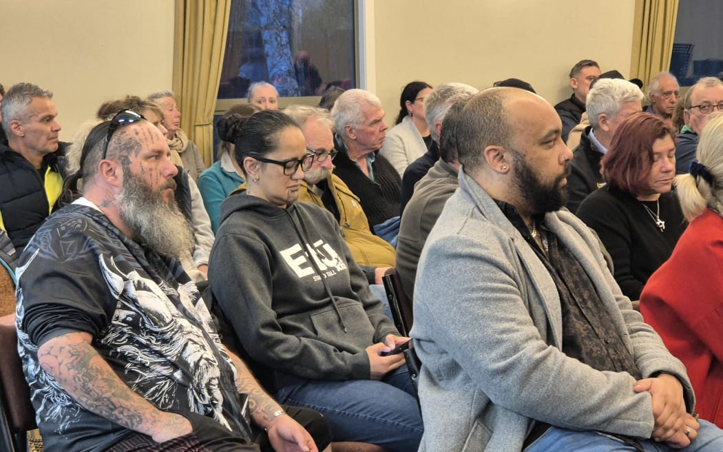 The crowd at the meeting discussing the closure of Winstone Pulp International at Raetihi's community hall on 27 August, 2024.