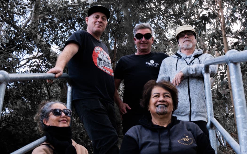 Salmonella Dub SoundSystem (clockwise left to right) - Mish (Michelle), Si (Simon) Andrew Penman, The Mighty Asterix and Whirimako Black