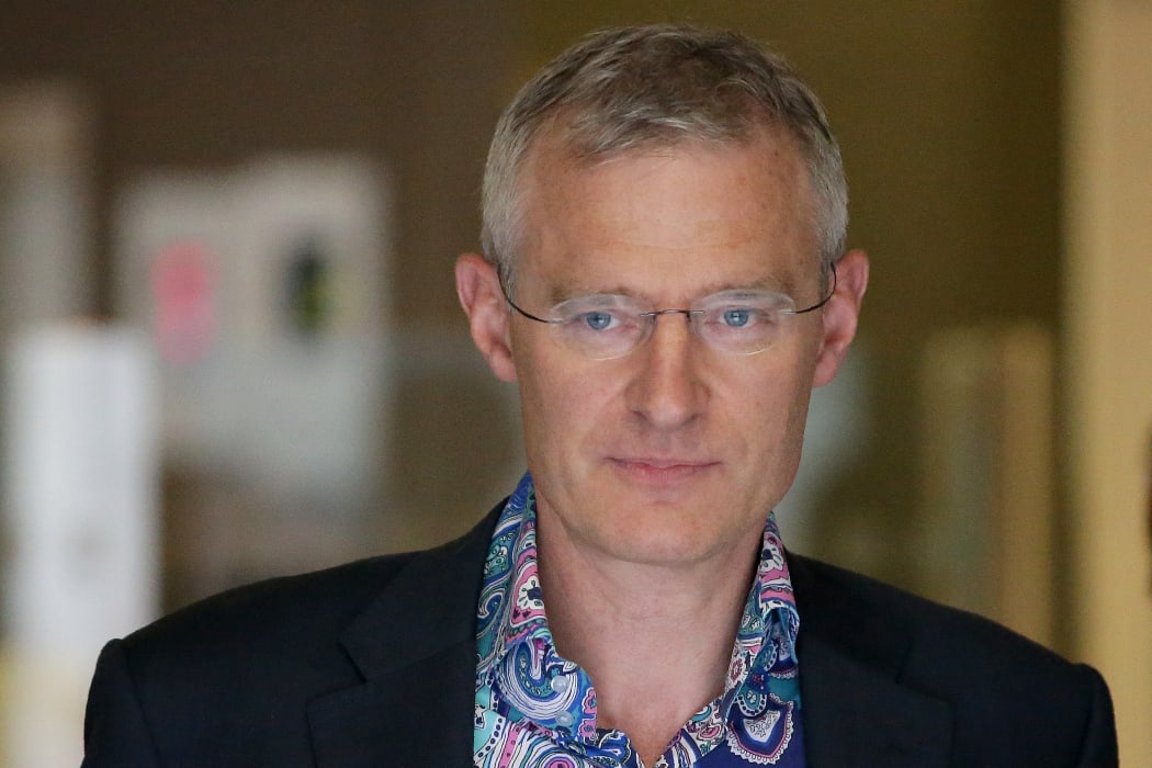 BBC presenter Jeremy Vine says he supports his female colleagues.