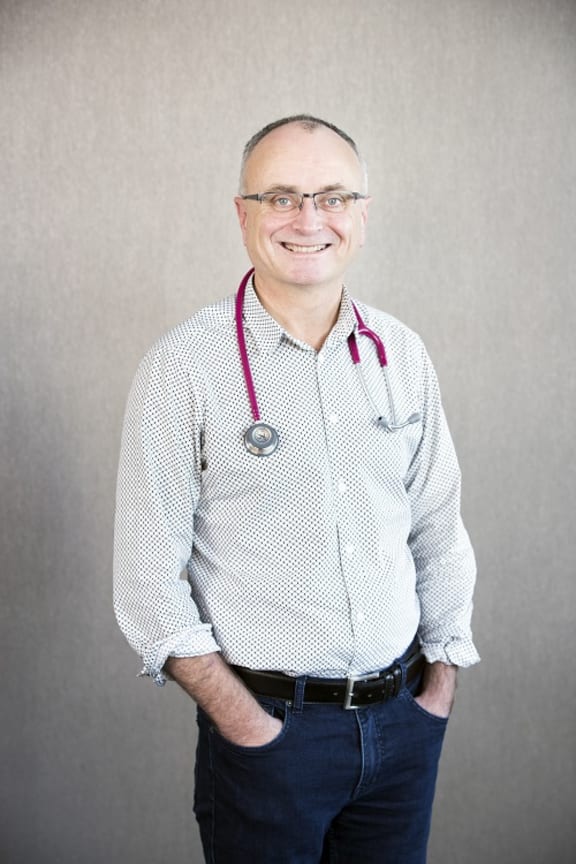 Dr Bryan Betty