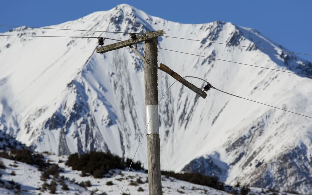 Broken power lines near Lake Coleridge.