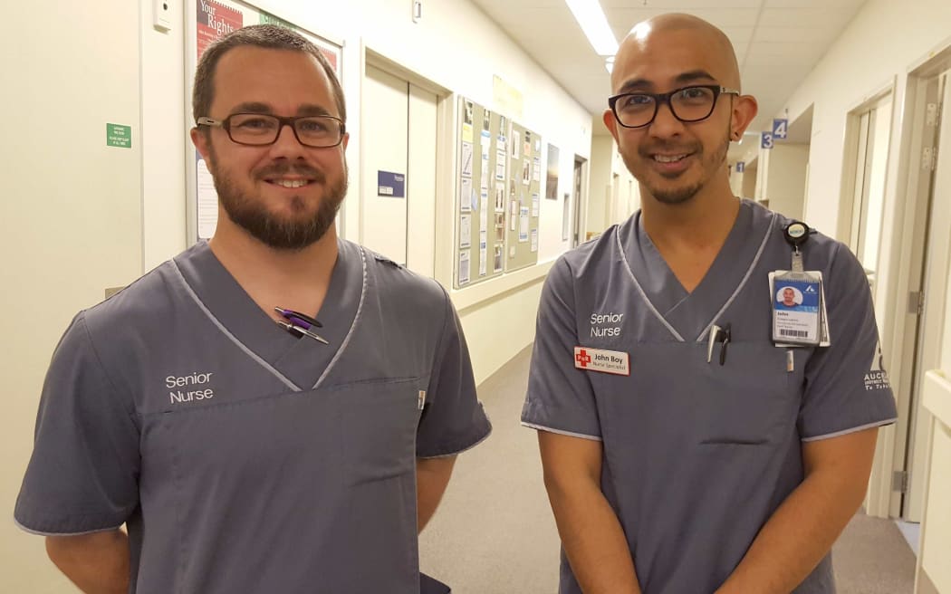 Senior Specialist Nurses at Auckland Hospital (Luke Flynn and "John-Boy") are ready to step in and help with seriously ill patients.