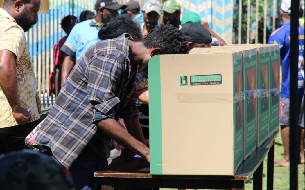 Voting in the PNG election