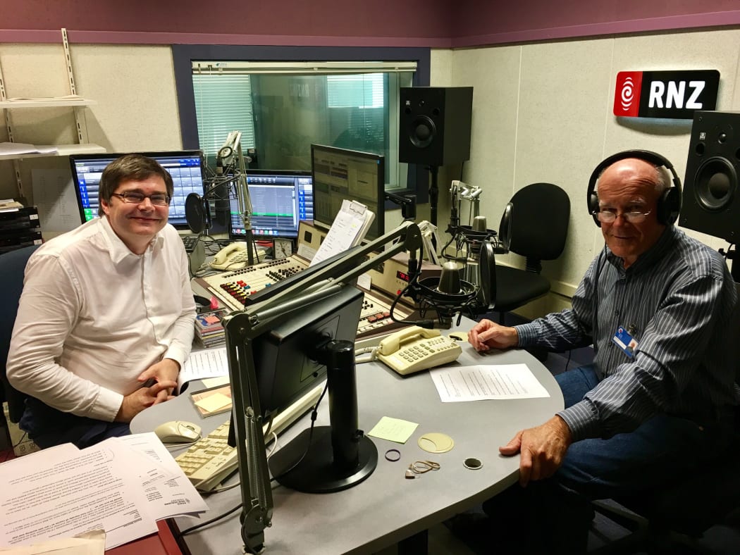 David Morriss and Peter Fry co-present Classic Afternoons.