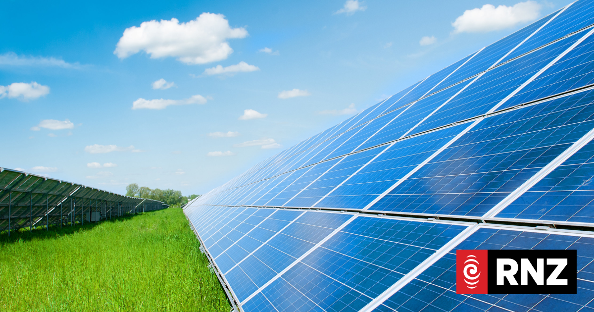 Solar panels for marae will reduce costs, improve resilience | RNZ