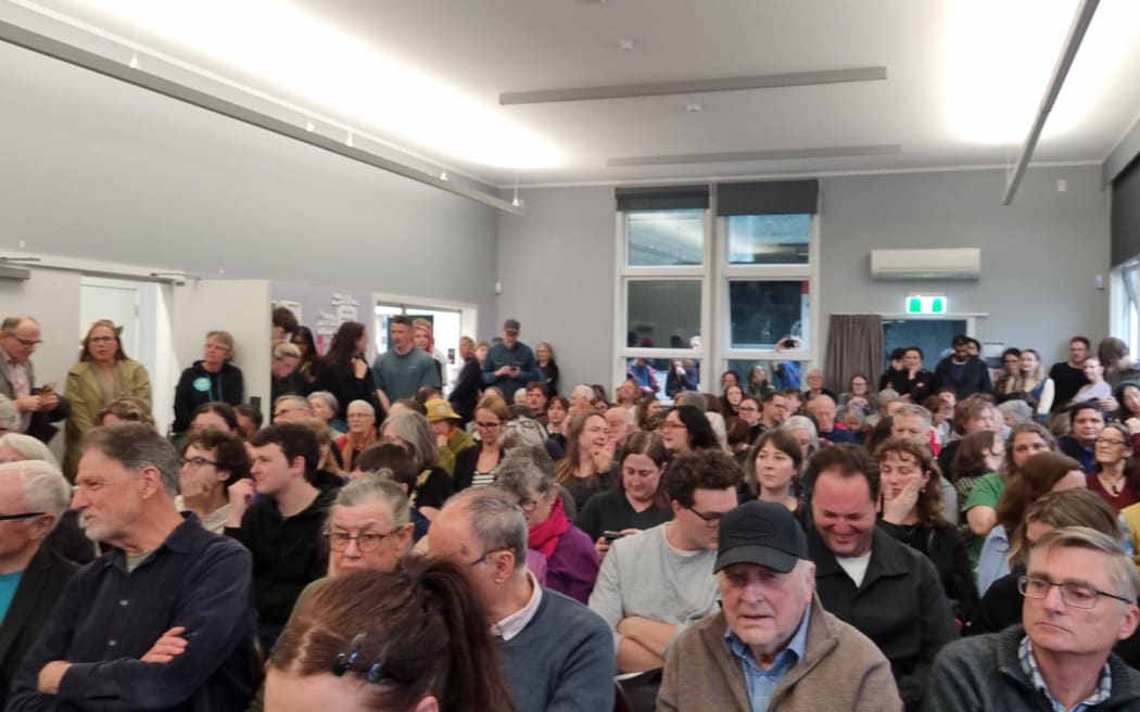 Water pistols, National absent from Aro Valley's notorious candidates ...