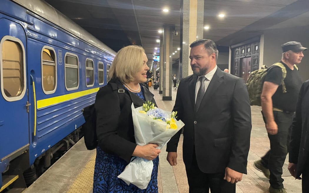 Ukraine Deputy Minister of Defense Oleksandr Kozenko welcomes Defence Minister Judith Collins to Ukraine.