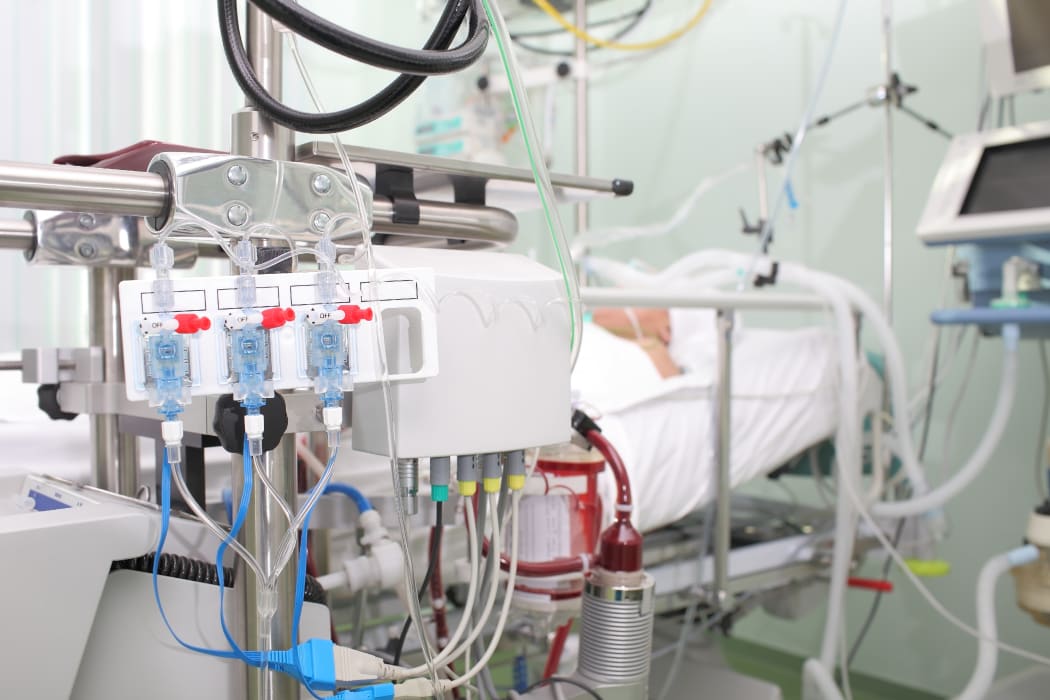 Intensive care unit.