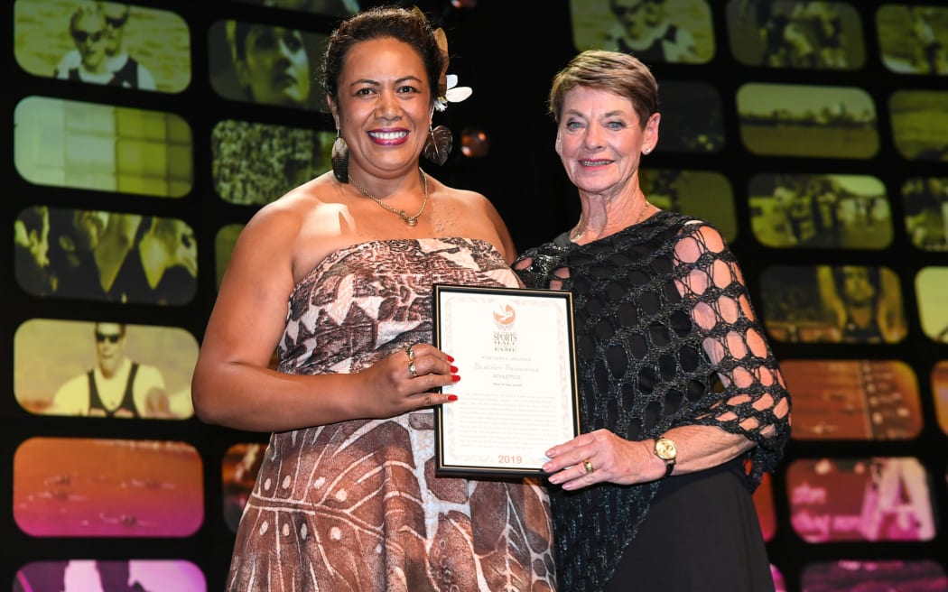 NZ Sports Hall of Fame inductee Beatrice Faumuina with Joan Harnett, at the 56th Halberg Awards in 2019. Harnett was an inaugural inductee into the NZ Sports Hall of Fame in 1990.