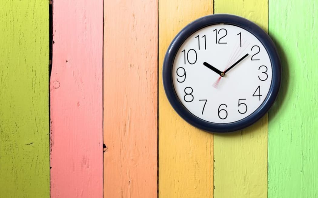 A person must spend one hour of their time doing something for someone else to gain one time credit, which they can then spend on having something done for them.