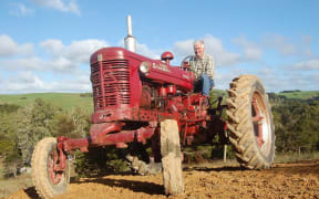 Auckland man Phil Aish is organising a 10-tractor trek from Bluff to Cape Reinga.