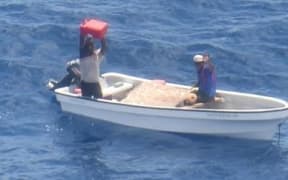 The New Zealand Defence Force found two men adrift on a boat in the Pacific, four days after two fishermen were reported missing in Kiribati.