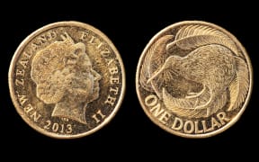 New Zealand one dollar coin featuring Queen Elizabeth II on the 'heads' side.