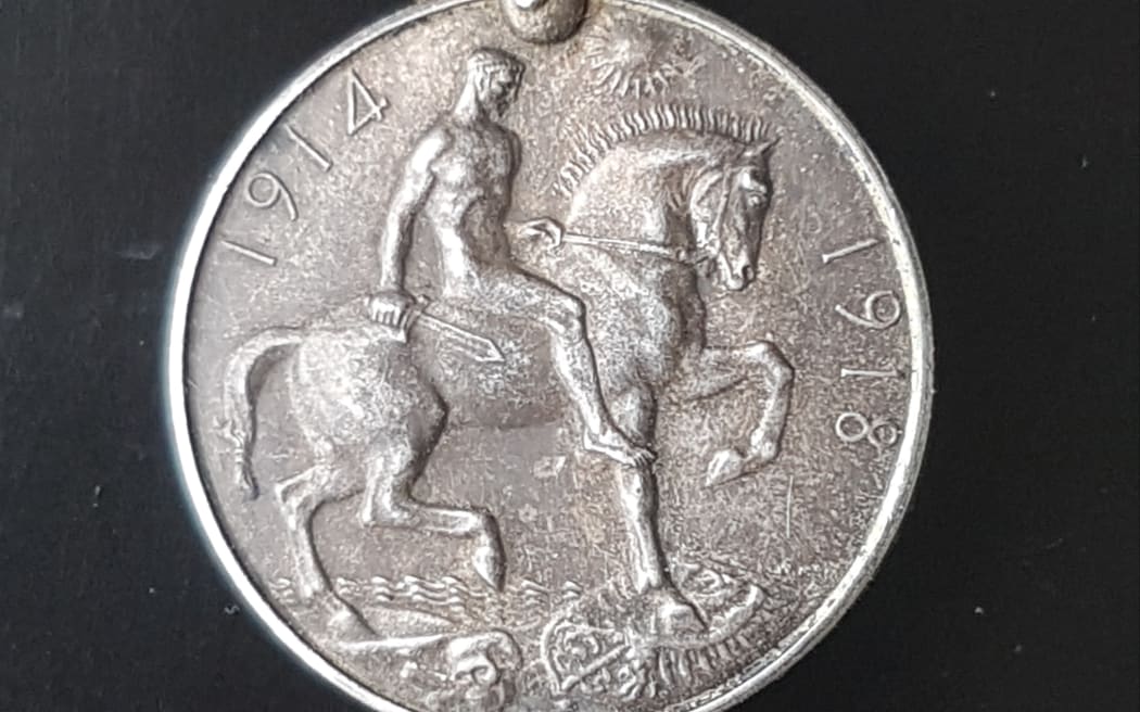 A medal found in Whakatane belonged to Frank Victor Hay who was a coach builder from Gisborne. He went off to war as a rifleman in 1915 at the age of 19.  He joined the 1st Battalion of the third NZ Rifle brigade and landed in France in 1916.