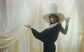 Aldous Harding - The Barrel